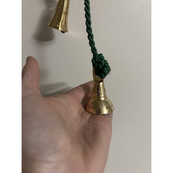 Vtg Graduated 4 Gold  Brass Bells Green Braided Rope Door Hanger Holiday - Picture 6 of 14
